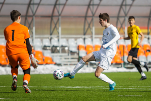 Mecz Centralnej Ligi Juniorów U-15 w piłce nożnej: Unia Tarnów - AP TOP 54 Biała Podlaska